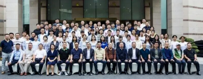 主持赋能 | 毛媛茗主任主持武汉市平顶山商会盛会,注入专业力量(图1) 1-2603131135532D.png